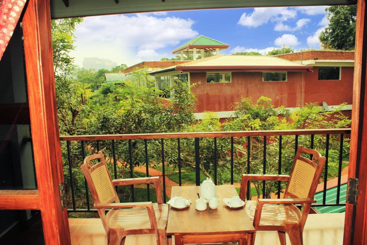 Green Hut Nature Resort Sigiriya Eksteriør billede