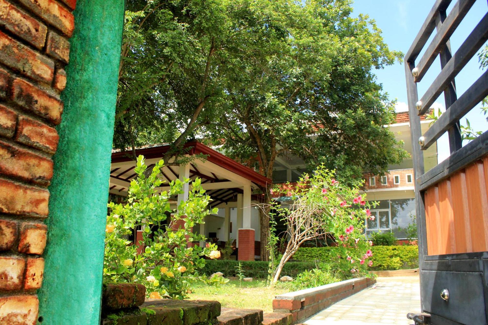 Green Hut Nature Resort Sigiriya Eksteriør billede